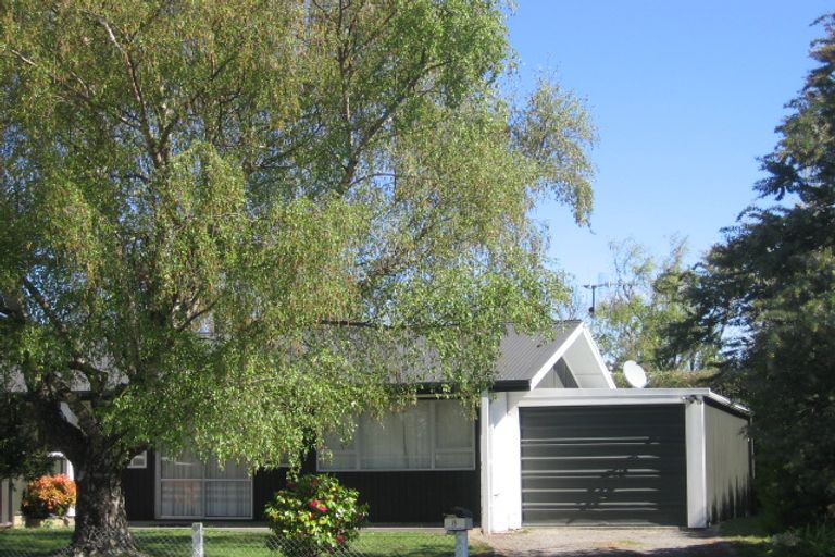 Photo of property in 8 Rainbow Drive, Rainbow Point, Taupo, 3330