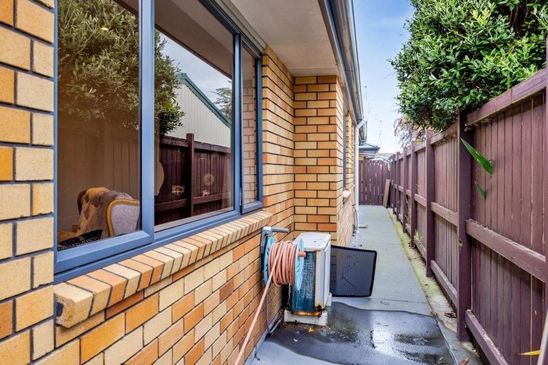 Photo of property in 14a Milmoe Street, Hawera, 4610