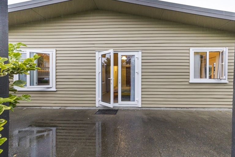 Photo of property in 41 Churchill Avenue, Hokowhitu, Palmerston North, 4410