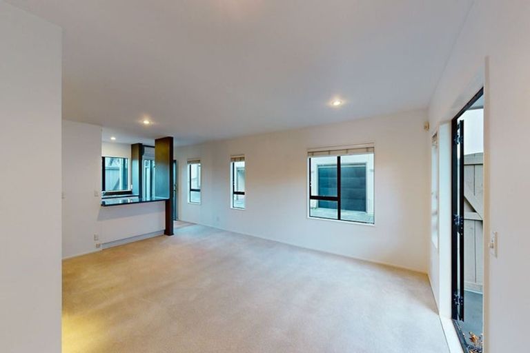 Photo of property in 12 George Street, Thorndon, Wellington, 6011