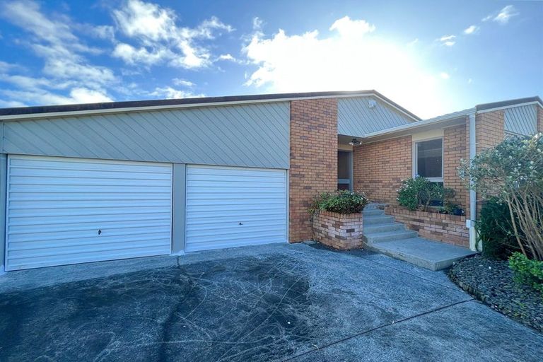 Photo of property in 81 Aberfeldy Avenue, Highland Park, Auckland, 2010