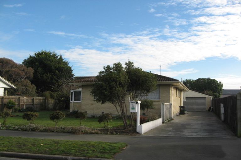 Photo of property in 74 Blake Street, New Brighton, Christchurch, 8061