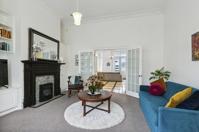 Photo of property in 2/219 The Terrace, Wellington Central, Wellington, 6011