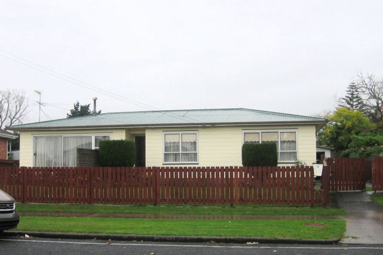 Photo of property in 51 Pembroke Street, Papatoetoe, Auckland, 2025