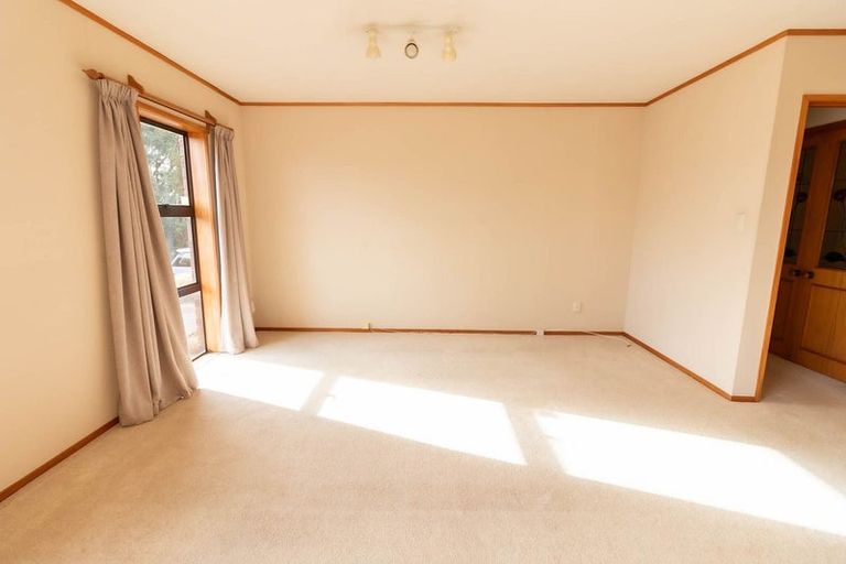 Photo of property in 85 Kennedy Avenue, Forrest Hill, Auckland, 0620