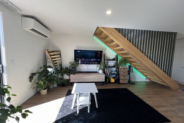 Photo of property in 1/21 Siddal Place, Richmond, Christchurch, 8013