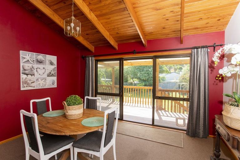 Photo of property in 57 Moana Road, Okitu, Gisborne, 4010