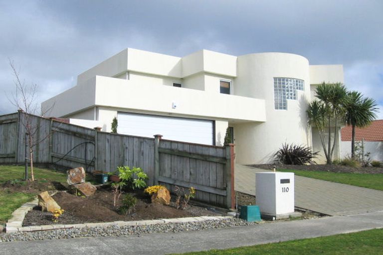 Photo of property in 110 Pacific Drive, Fitzherbert, Palmerston North, 4410