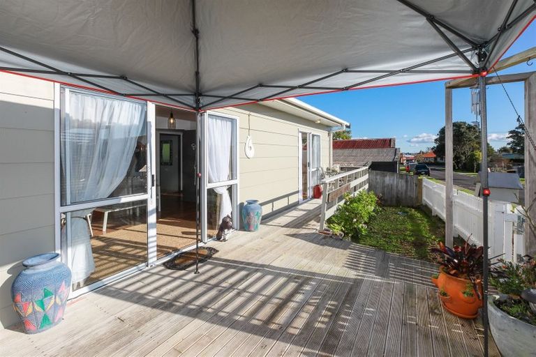 Photo of property in 106 Coromandel Street, Thames, 3500