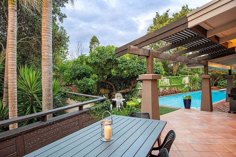 Photo of property in 297 Beach Road, Campbells Bay, Auckland, 0630