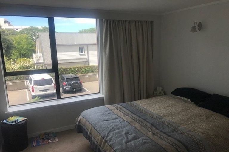 Photo of property in Hobson Court Flats, 15/70 Hobson Street, Thorndon, Wellington, 6011