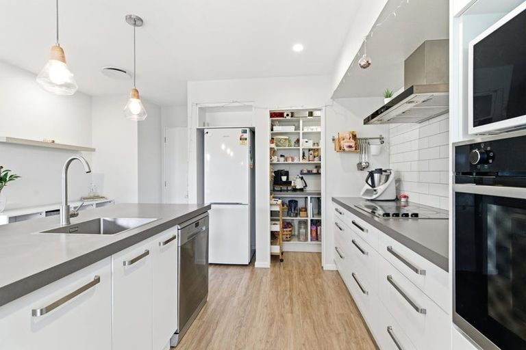 Photo of property in 7 Derek Anderson Place, Halswell, Christchurch, 8025