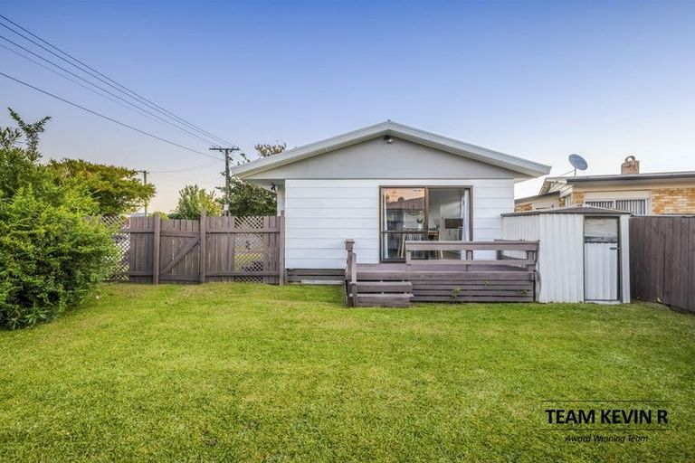 Photo of property in 2/27 Scott Road, Papakura, 2110