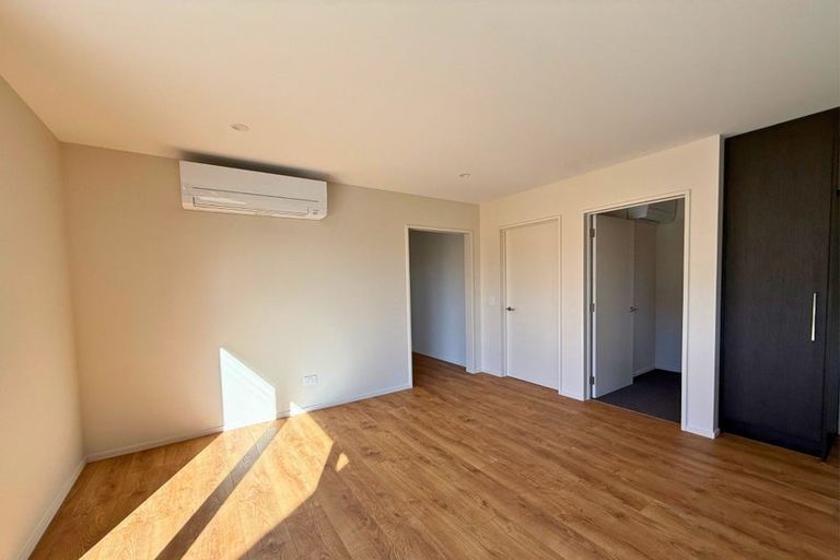 Photo of property in 92 Northlake Drive, Wanaka, 9305