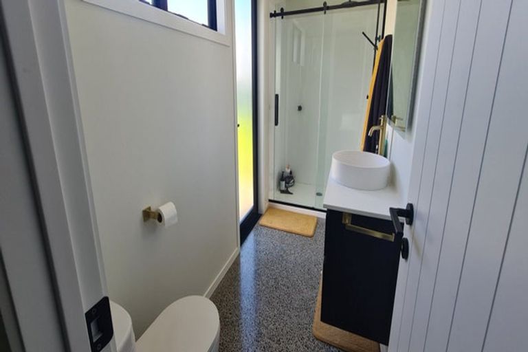 Photo of property in 1 Larches Lane, Kinloch, 3377