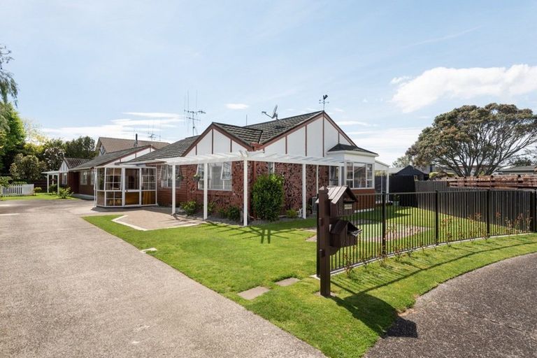 Photo of property in 16 Idesia Grove, Matua, Tauranga, 3110