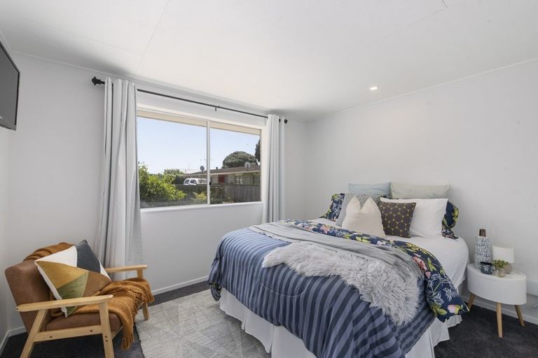 Photo of property in 64a Te Rauparaha Street, Otaki, 5512