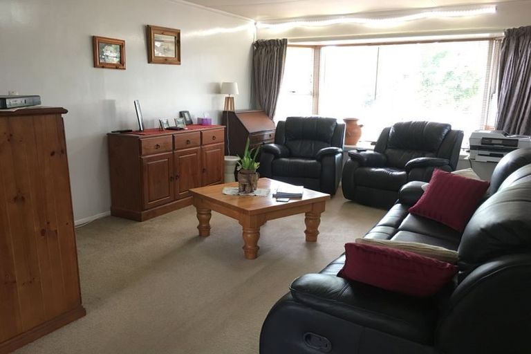 Photo of property in 30 Pinedale Parade, Milson, Palmerston North, 4414