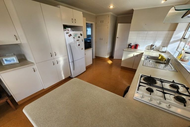 Photo of property in 47 Damien Place, Bromley, Christchurch, 8062