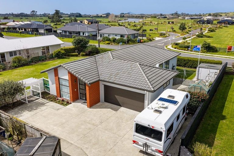 Photo of property in 15 Glen Wallace Road, Waipu, 0510