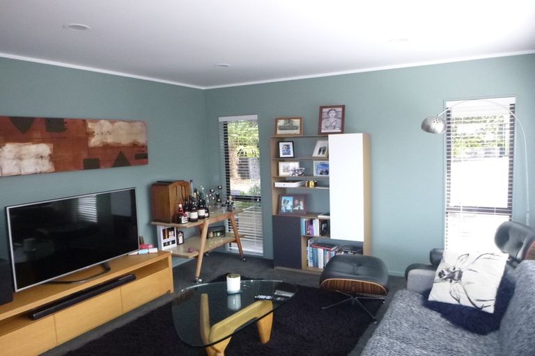 Photo of property in 31 Waimana Avenue, Northcote Point, Auckland, 0627