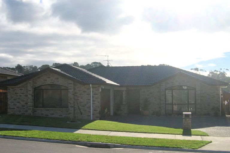 Photo of property in 9 Sapperton Drive, Henderson, Auckland, 0612