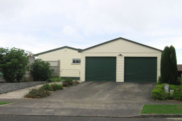 Photo of property in 10 Arlington Avenue, Waikanae, 5036