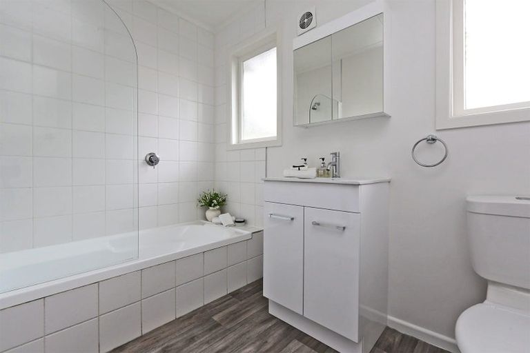 Photo of property in 6 O'connell Place, Havelock North, 4130
