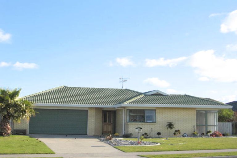 Photo of property in 650 Gloucester Road, Papamoa Beach, Papamoa, 3118