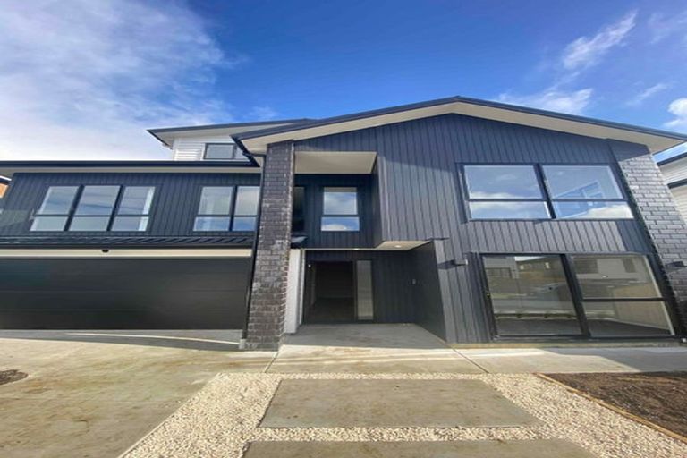 Photo of property in 24 Bendridge Street, Flat Bush, Auckland, 2019