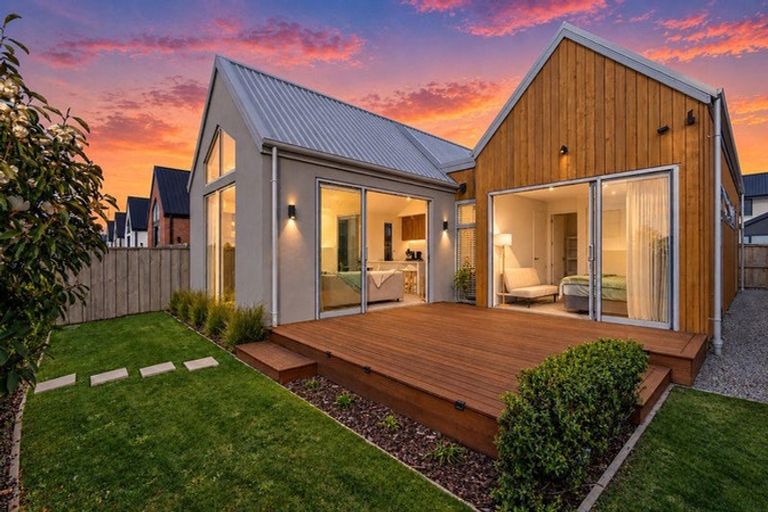 Photo of property in 3/1 Hebe Lane, Northwood, Christchurch, 8051