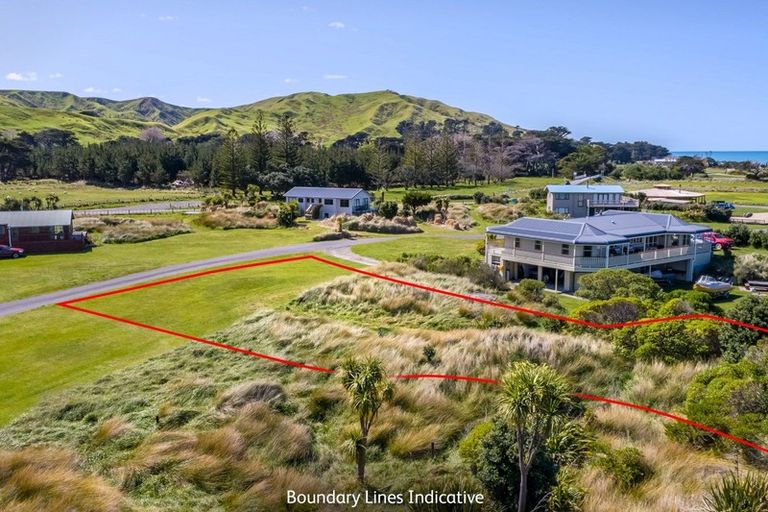 Photo of property in 7 Nunu Drive, Flat Point, Masterton, 5883