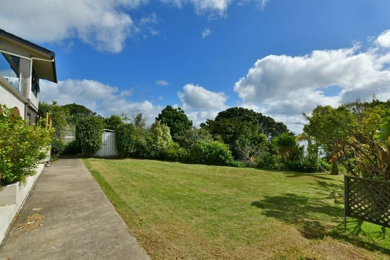 Photo of property in 108 Pacific Parade, Army Bay, Whangaparaoa, 0930
