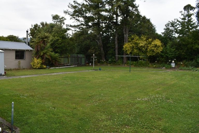 Photo of property in 146 Brougham Street, Westport, 7825