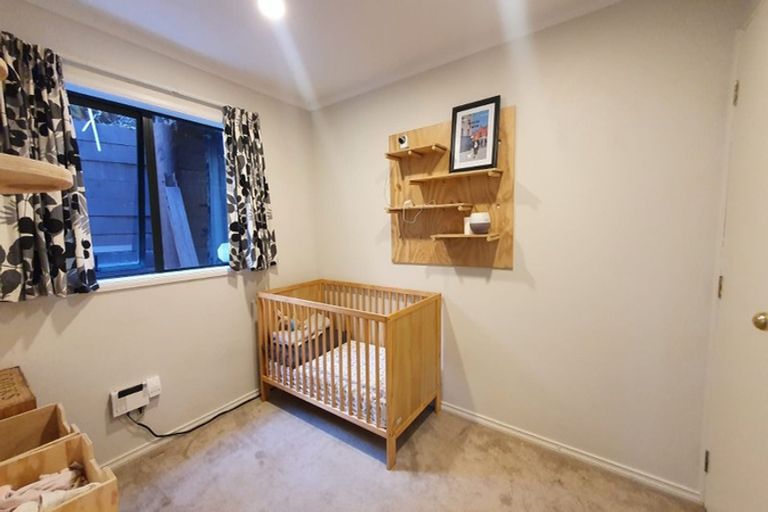 Photo of property in 52a Birdwood Road, Swanson, Auckland, 0612