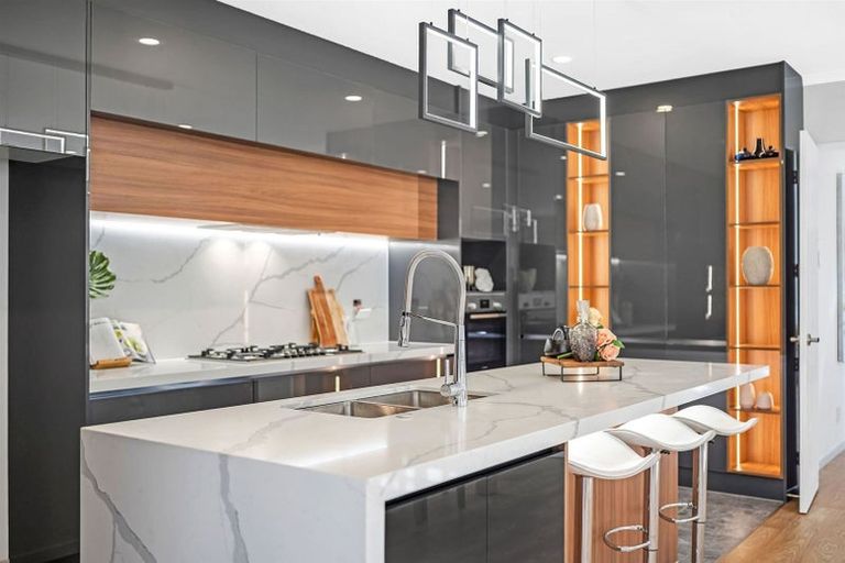 Photo of property in 54 Hikuawa Road, Flat Bush, Auckland, 2019