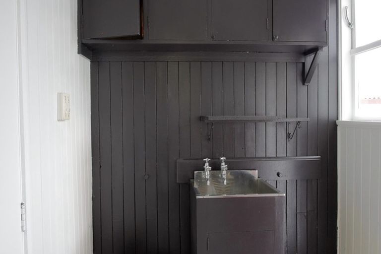 Photo of property in 34 Clyde Crescent, Roslyn, Palmerston North, 4414