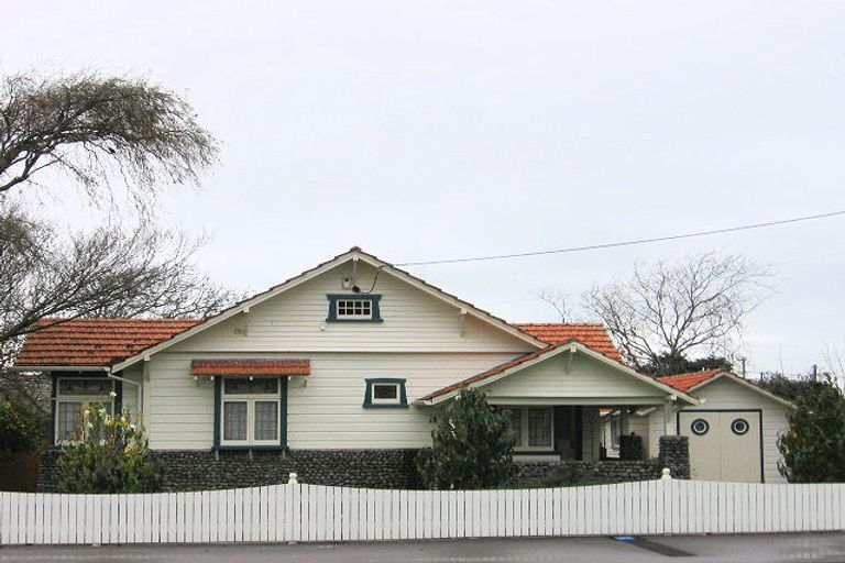 Photo of property in 20 Victoria Street, Levin, 5510