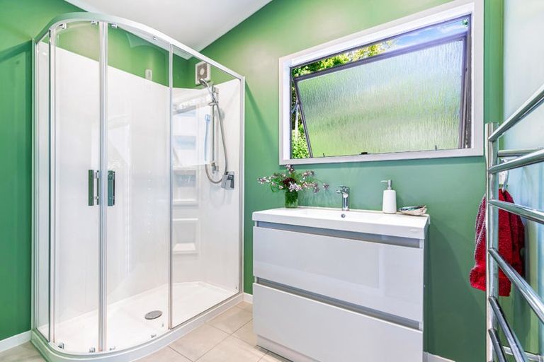 Photo of property in 59 Stillwater Crescent, Stillwater, Silverdale, 0993