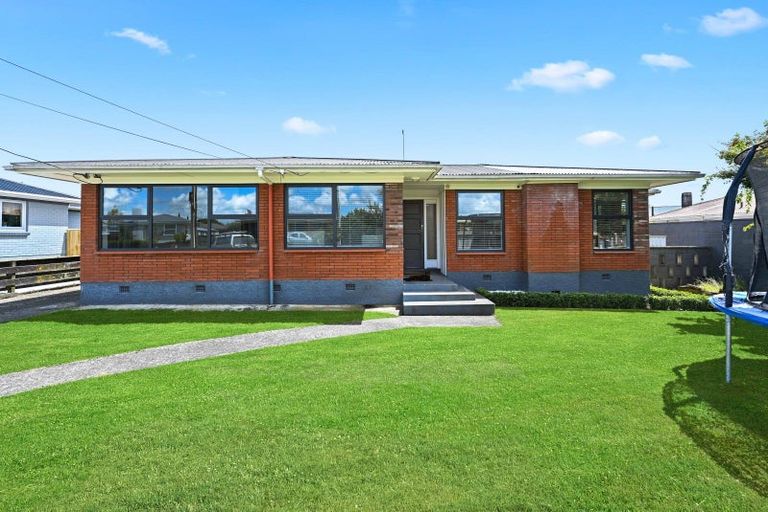 Photo of property in 13 Mears Road, St Andrews, Hamilton, 3200