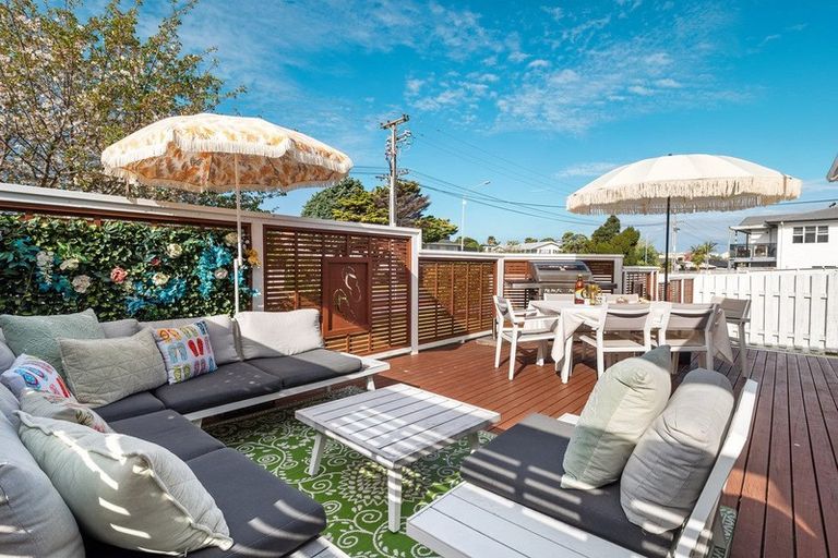 Photo of property in 28 Maranui Street, Mount Maunganui, 3116