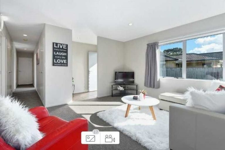 Photo of property in 102 Swanson Road, Henderson, Auckland, 0610
