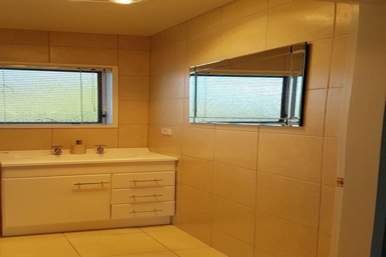 Photo of property in 2/14 Omega Place, Casebrook, Christchurch, 8051