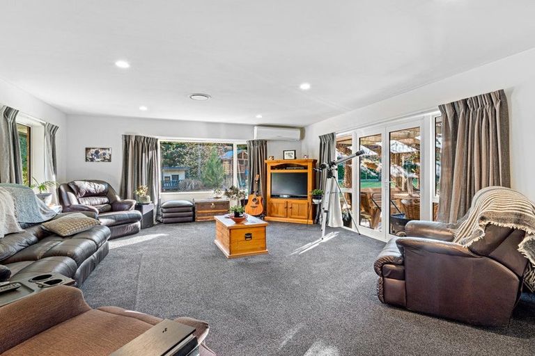 Photo of property in 29 Scarlet Oak Drive, West Melton, Christchurch, 7671