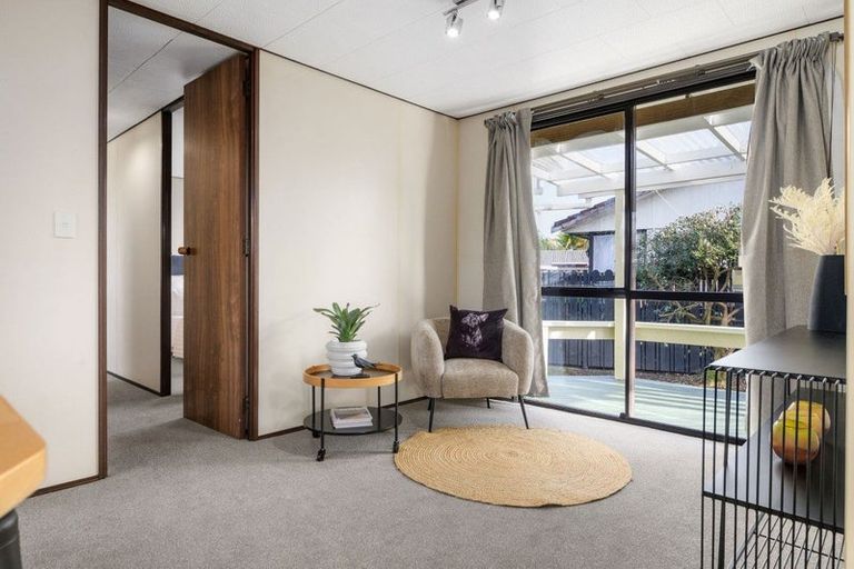 Photo of property in 38 Garland Drive, St Andrews, Hamilton, 3200