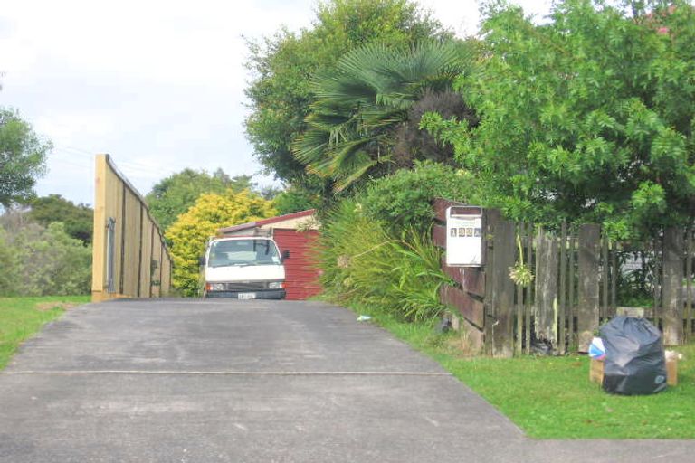 Photo of property in 1/122 Rosier Road, Glen Eden, Auckland, 0602