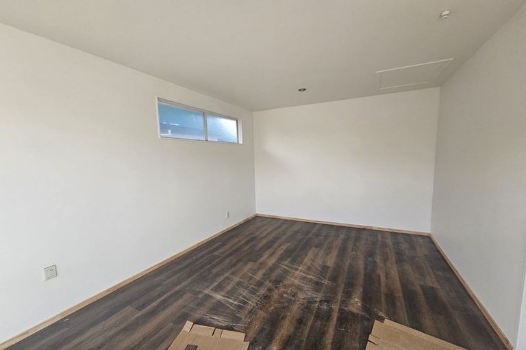 Photo of property in 25 Buckingham Crescent, Manukau, Auckland, 2025