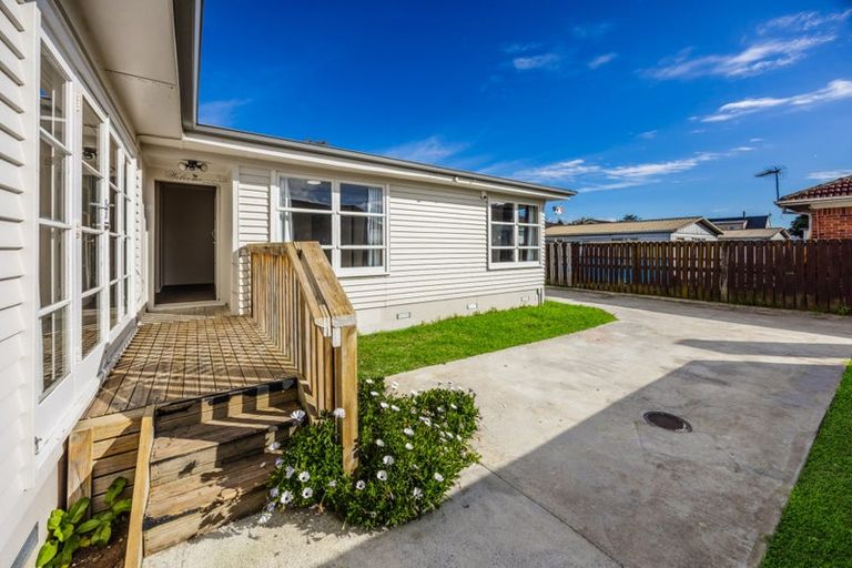 Photo of property in 53b Rollerson Street, Papakura, 2110