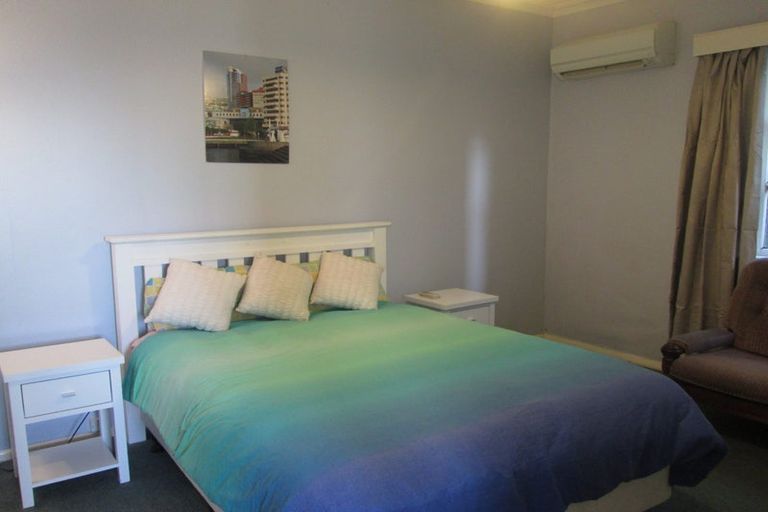 Photo of property in 49 Ponsonby Road, Karori, Wellington, 6012