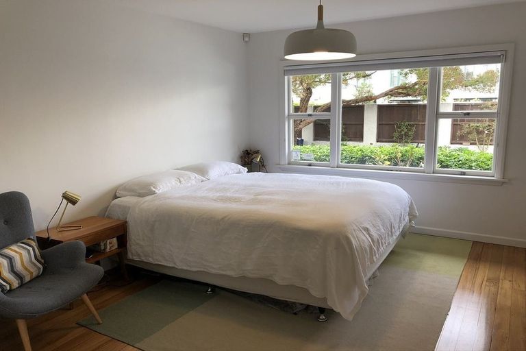 Photo of property in 8 Burgess Street, Sumner, Christchurch, 8081